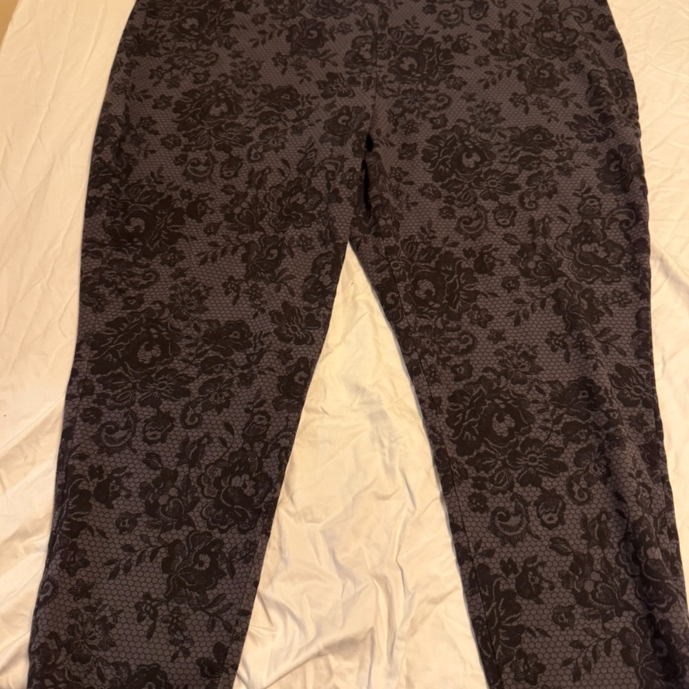 Torrid Lace-Print Ponte Crop Pants